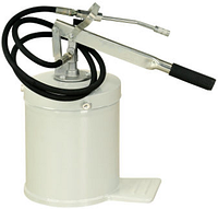 Солидолонагнетатель ручной 8л., шланг 1,8м., производительность 7,5 гр., за одно нажатие. 17211009